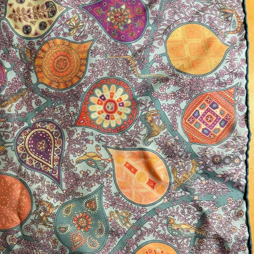 Hermes Handkerchief / pocket scarf / pocket square - Picture 2 of 5